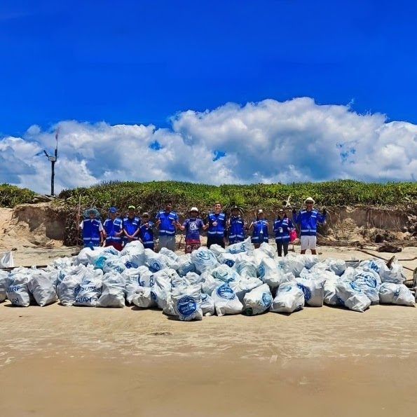 Mutirão de limpeza de praia Ecosurf, foto 1