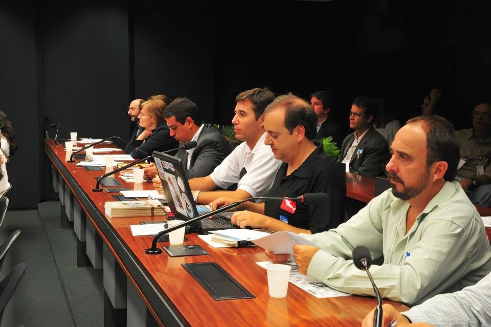 Proposta de Áreas de Surf Protegidas na Câmara Federal em 2013, foto 2