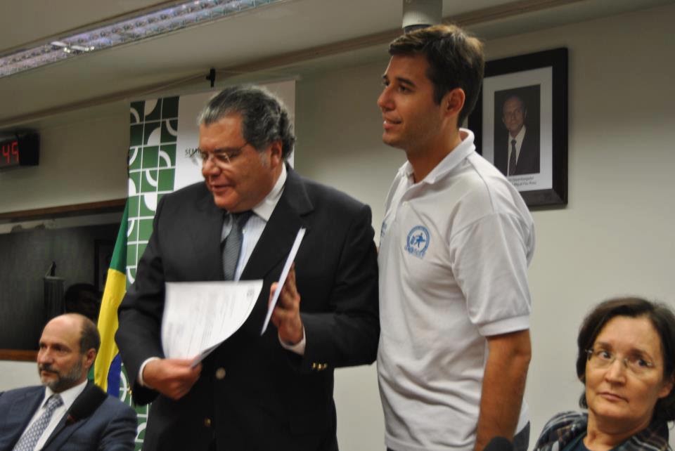 Proposta de Áreas de Surf Protegidas na Câmara Federal em 2013, foto 3