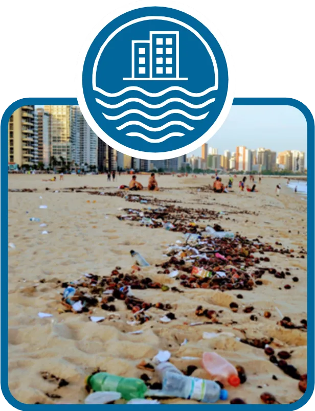 Limpeza de praia em área urbana